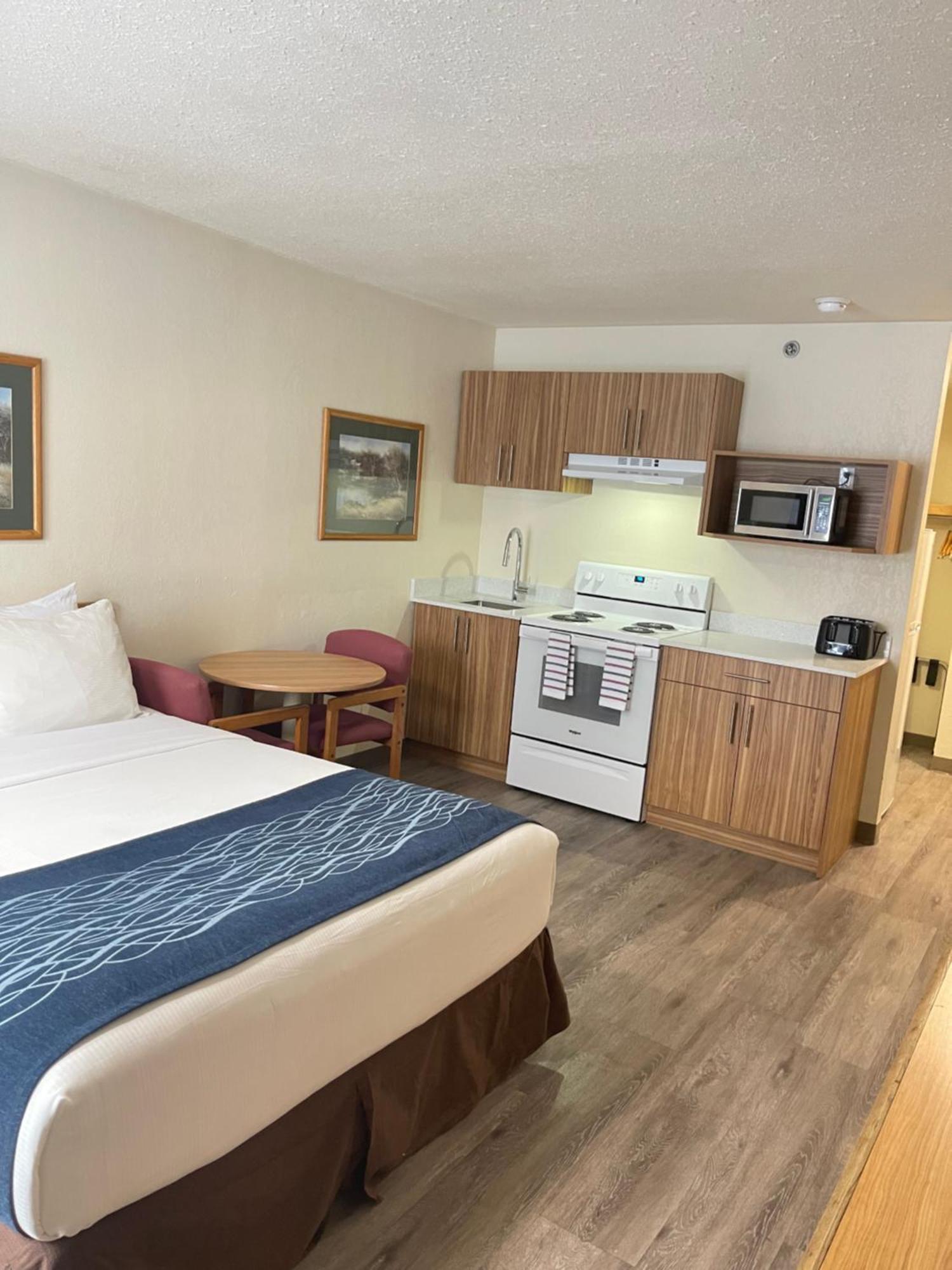 Rodeway 3* Edson