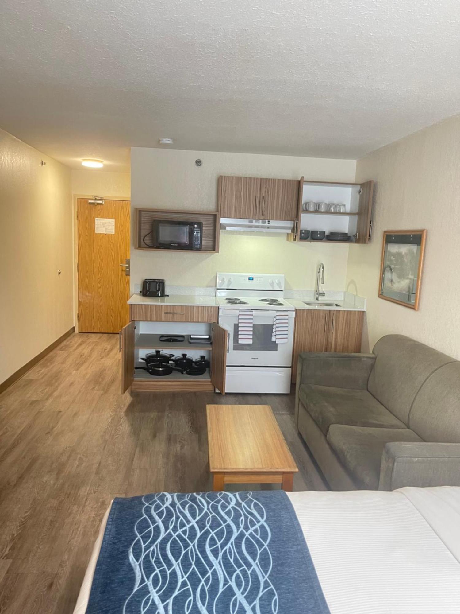 Rodeway Inn 3*
